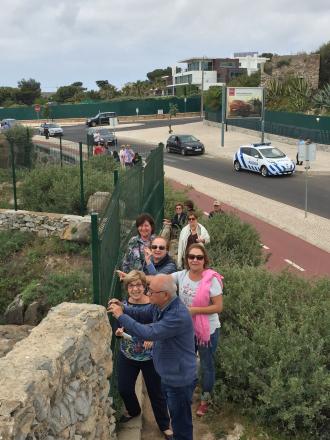 Conhecendo a boca do inferno, em Cascais. 