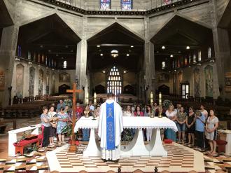 Missa na Basílica da Anunciação. 