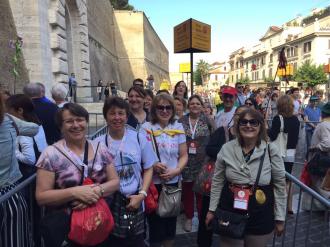 Entrando no Museu Vaticano