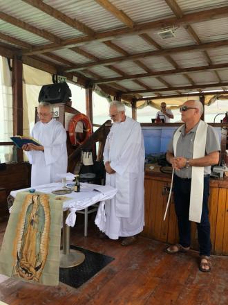 Missa no mar da Galileia.