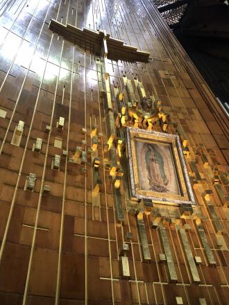 No Santuário de Guadalupe. 