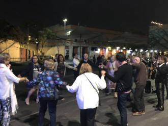 Na Praça Garibaldi. 