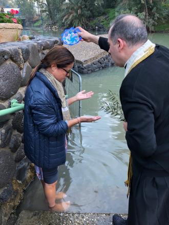 Renovação do batismo no Rio Jordão.