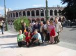 Grupo na praça do Coliseu de Verona, Itália.