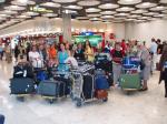 Chegada do grupo no aeroporto de Madri.