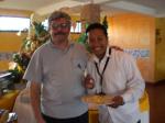 Ivan, nosso guia, e guia mexicano no almoço em Teotihuacan.