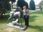 Hilda, nos jardins do Palácio Beylerbeyi.