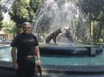 Ivan na praça de Coyoacan