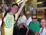 Alexandre, Ivan, Harri e Sirlene no metrô.