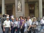 Grupo em Firenze em frente ao Leonardo da Vinci