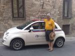 ... e este é o Fiat 500 novo... Muito grande, né...