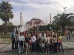 Grupo em frente ao Museu Santa Sofia, em Istambul.