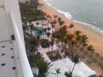 Ah! E ai embaixo está o nosso restaurante e a nossa piscina...