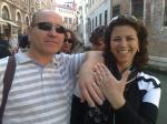 Reni e Maristel trocando alianças de 25 anos de casados na Gôndola.