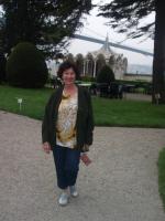 Helena nos jardins do Palácio de Beylerbeyi.