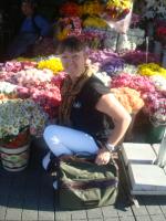 Gringa no mercado das flores, no centro de Istambul.