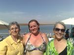 Ligia, Lia e Altamira no Mar Morto.