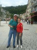 Canísio e Ana Carolina passeando em Karlovy Vary.