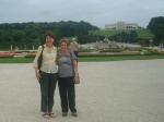 Sueli e Ligia no Palácio de Schonbrunn.