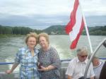Ilda, Nedis no passeio de barco no Rio Danúbio, na Áustria.