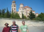 Pe. Roque, Ivan e Idalgo no Mosteiro da Ilha Aegina.