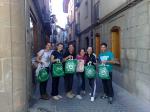 Jovens em momento shopping, em Sangüesa.
