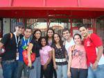 Jovens na chegada em Parla.