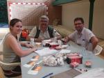 Organização para a chegada dos jovens no alojamento de Parla.
