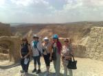 Maria Ines, Lucia, Marines, Elsa e Enelita no alto da fortaleza Masada.