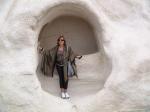 Marilene na Aldeia de Goreme, na Capadócia.