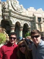 Willian, Mirela e Roberto na Island of Adventure.