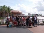 Grupo no parque Epcot.