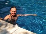 Nilva na nossa piscina na Hacienda Vista Hermosa.