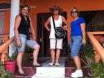 Nilva, Derva e Teca na parada na estrada, a caminho de Acapulco.