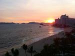 Entardecer em Acapulco visto da sacada de nosso apto no hotel Elcano.
