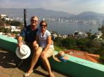 Antonio e Teca passeando por Acapulco.