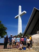 Grupo na Capela da Paz, no alto do mais alto morro de Acapulco.