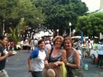 Grupo no centro de Acapulco.
