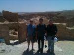 Junior, Pe. Rudinei e Nelson na Fortaleza Masada.