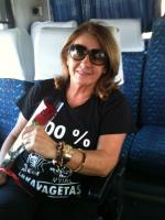 Tissa a caminho do hotel em Tel Aviv.