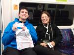 Iuri e Maria Helena no Metro de Londres.