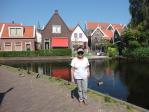 Nilsa em passeio por Volendam.