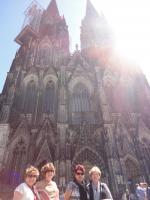 Helena, Nilza, Nilsa e Marilena na Catedral de Colônia, Alemanha.
