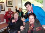 Maria Helena, Iuri, Marilena e Nilsa em passeio por destilaria escocesa.