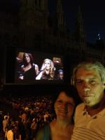 Rosa e Bira no Festival de Verão, em Viena.