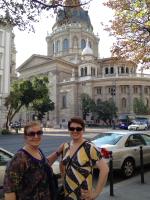 Helena, Jane e a Catedral de Budapeste.