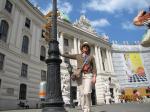 Lurdinha em passeio por Viena.