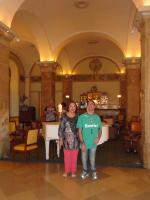 Ivana e Daniel no hotel em Viena.