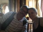 Ivan e Mariana no Café Gerbeaud, em Budapeste.