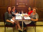 Lu, Carmen, Tere e Miriam no Café Nova York, em Budapeste.